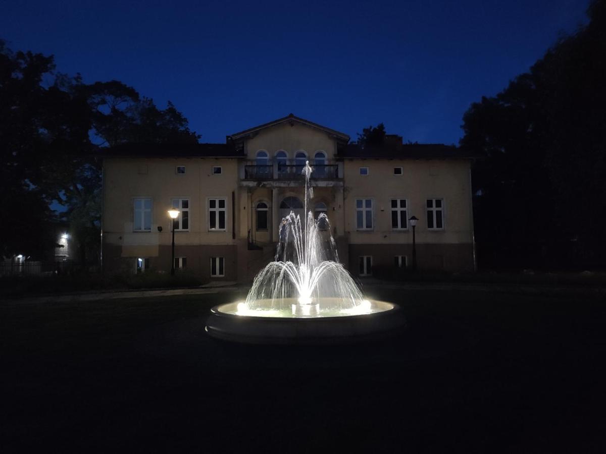 Hotel Sandro Silver & Spichlerz Antoniny Leszno  Eksteriør billede