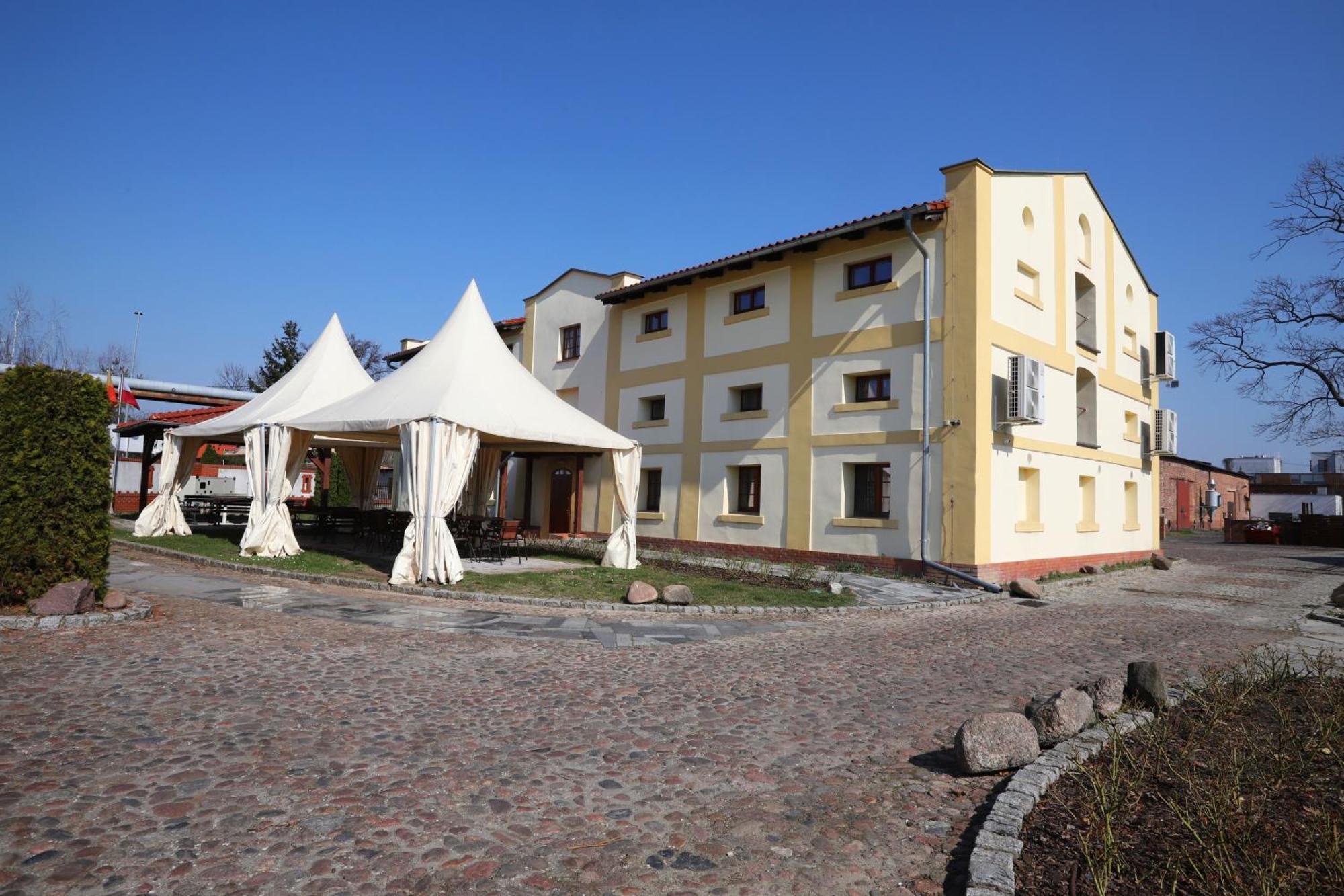 Hotel Sandro Silver & Spichlerz Antoniny Leszno  Eksteriør billede