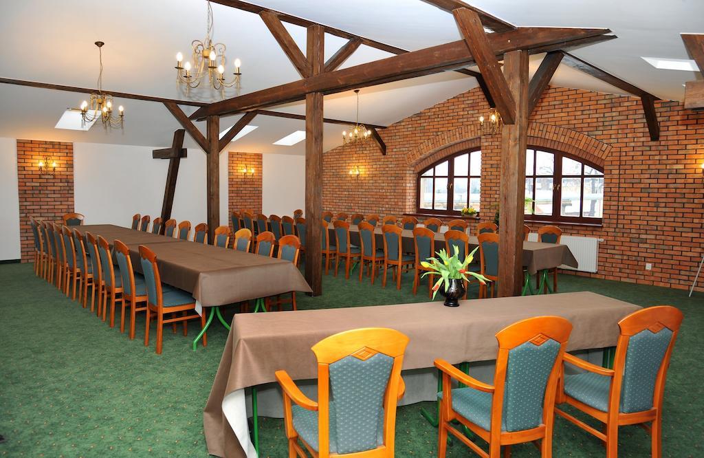 Hotel Sandro Silver & Spichlerz Antoniny Leszno  Eksteriør billede