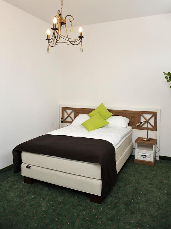 Hotel Sandro Silver & Spichlerz Antoniny Leszno  Værelse billede