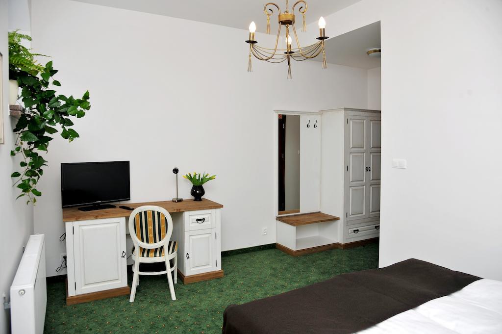 Hotel Sandro Silver & Spichlerz Antoniny Leszno  Værelse billede